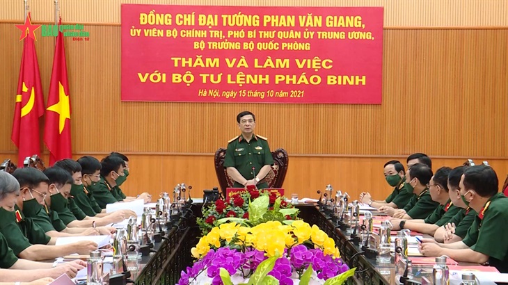Đại tướng Phan Văn Giang thăm và làm việc với Binh chủng Pháo binh