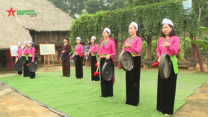 Lan toả bản sắc văn hoá dân tộc