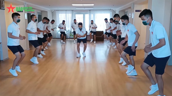 Cách ly không thể ngăn cách rèn luyện