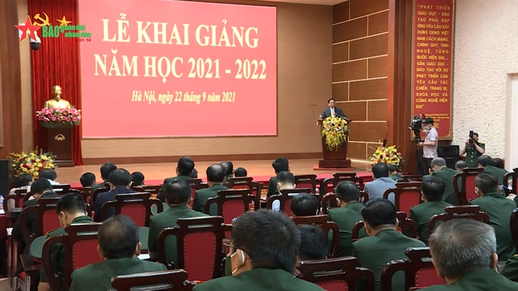 Thủ tướng Chính phủ dự Lễ khai giảng năm học 2021-2022 của Học viện Quốc phòng
