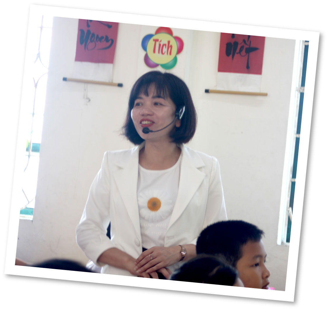 Vượt qua nghịch cảnh, cô giáo Nhung hết lòng vì sự nghiệp trồng người