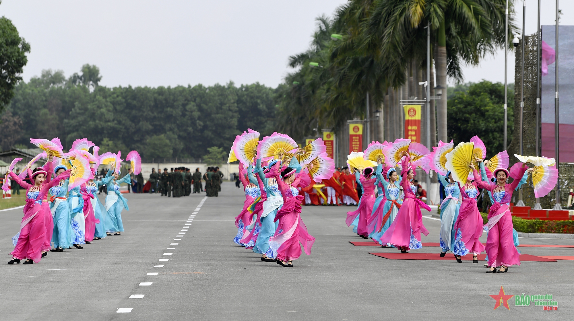 Ấn tượng không gian văn hóa ASEAN tại lễ khai mạc AARM-30