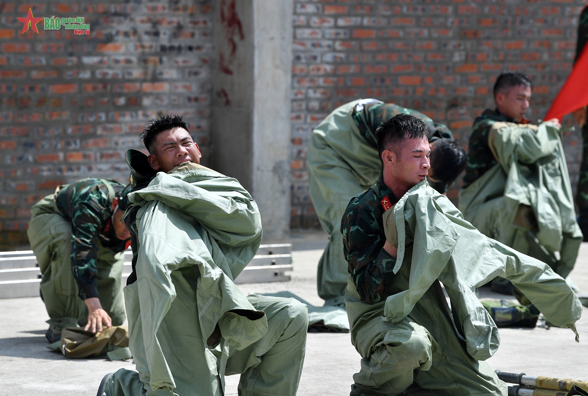 Những hình ảnh ấn tượng trong Cuộc thi Vùng tai nạn của Đội tuyển Việt Nam 