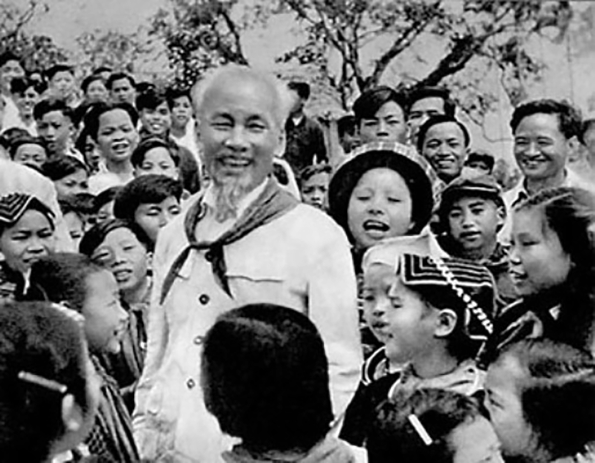 Ba việc phải làm trong Đề cương về văn hóa Việt Nam: 80 năm vẫn nóng hổi tính thời sự - Bài 3: Tầm vóc và sứ mệnh lớn lao của tiếng Việt
