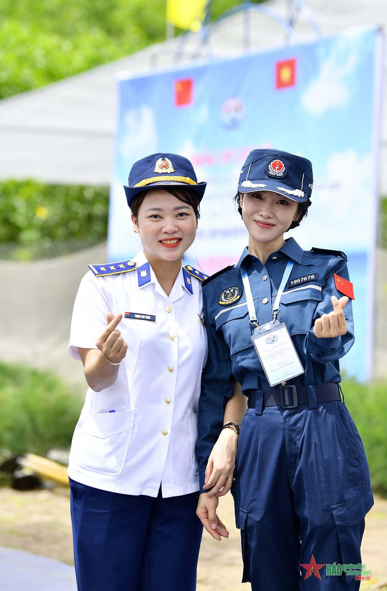 Sĩ quan trẻ Cảnh sát biển Việt Nam – Trung Quốc chung tay vì môi trường biển sạch