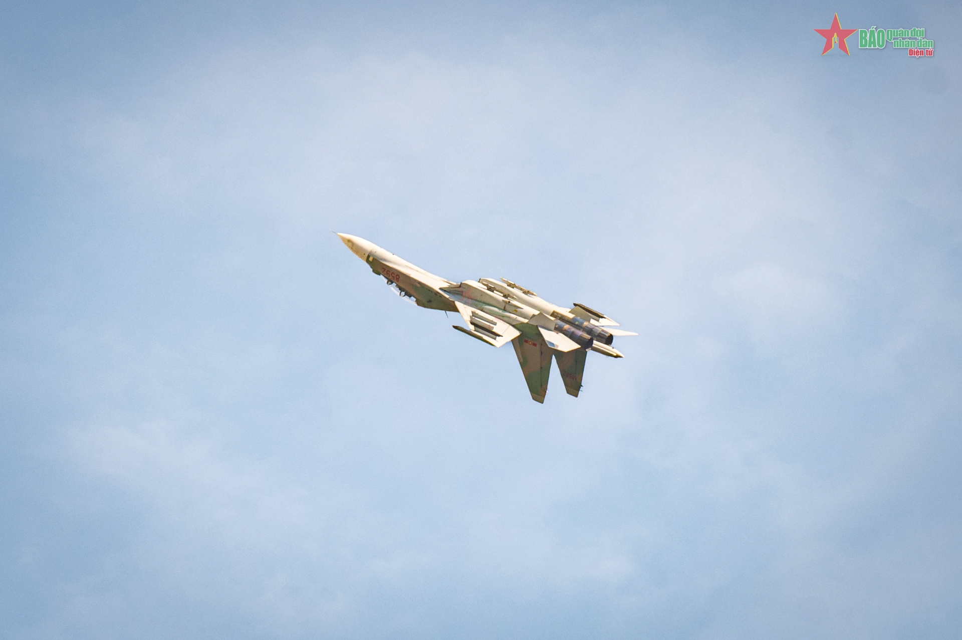 su-30mk2-6418.jpg