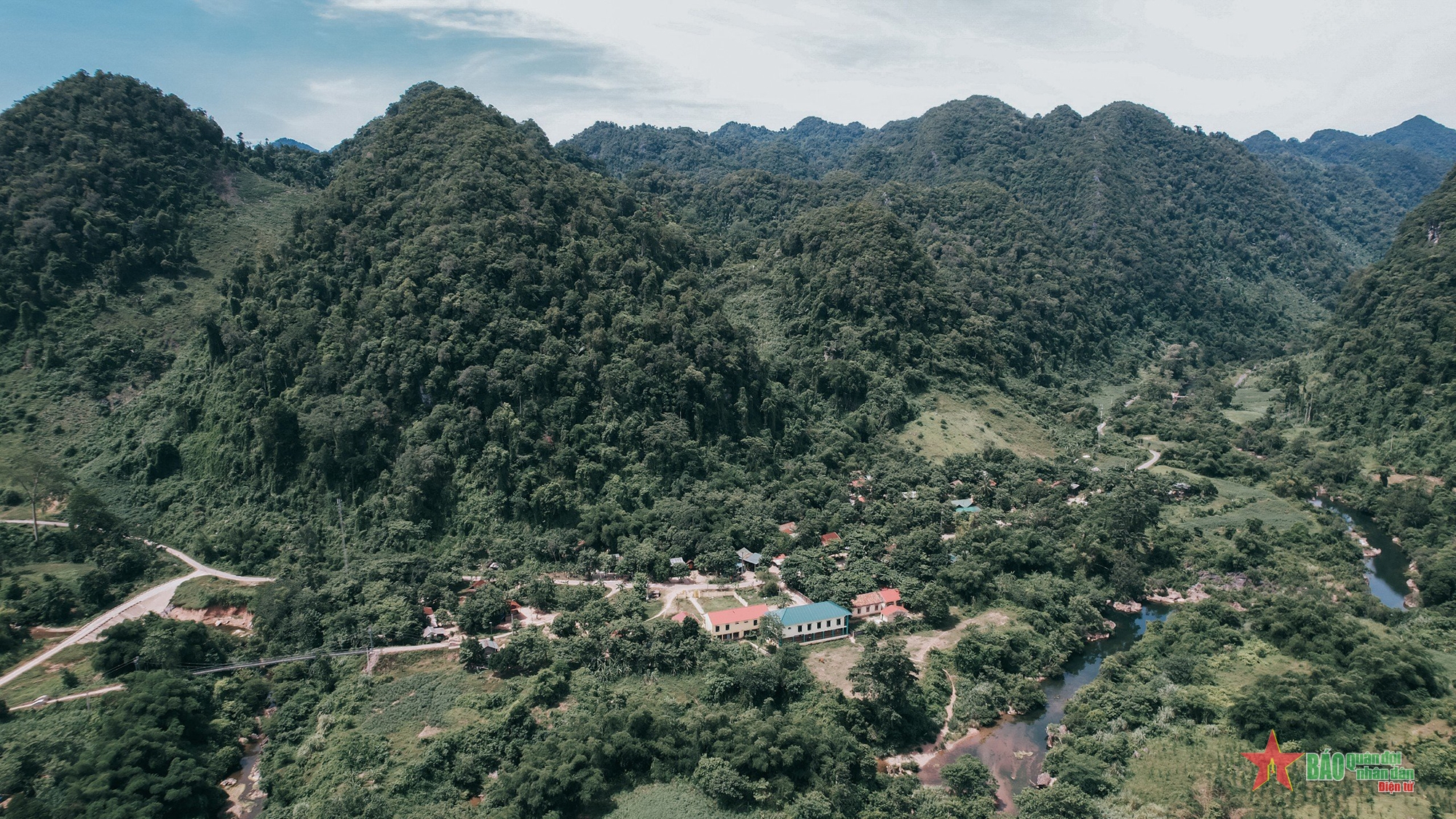 View - 	Thư viện tránh lũ – Trao cơ hội tiếp cận tri thức cho đồng bào Bru-Vân Kiều