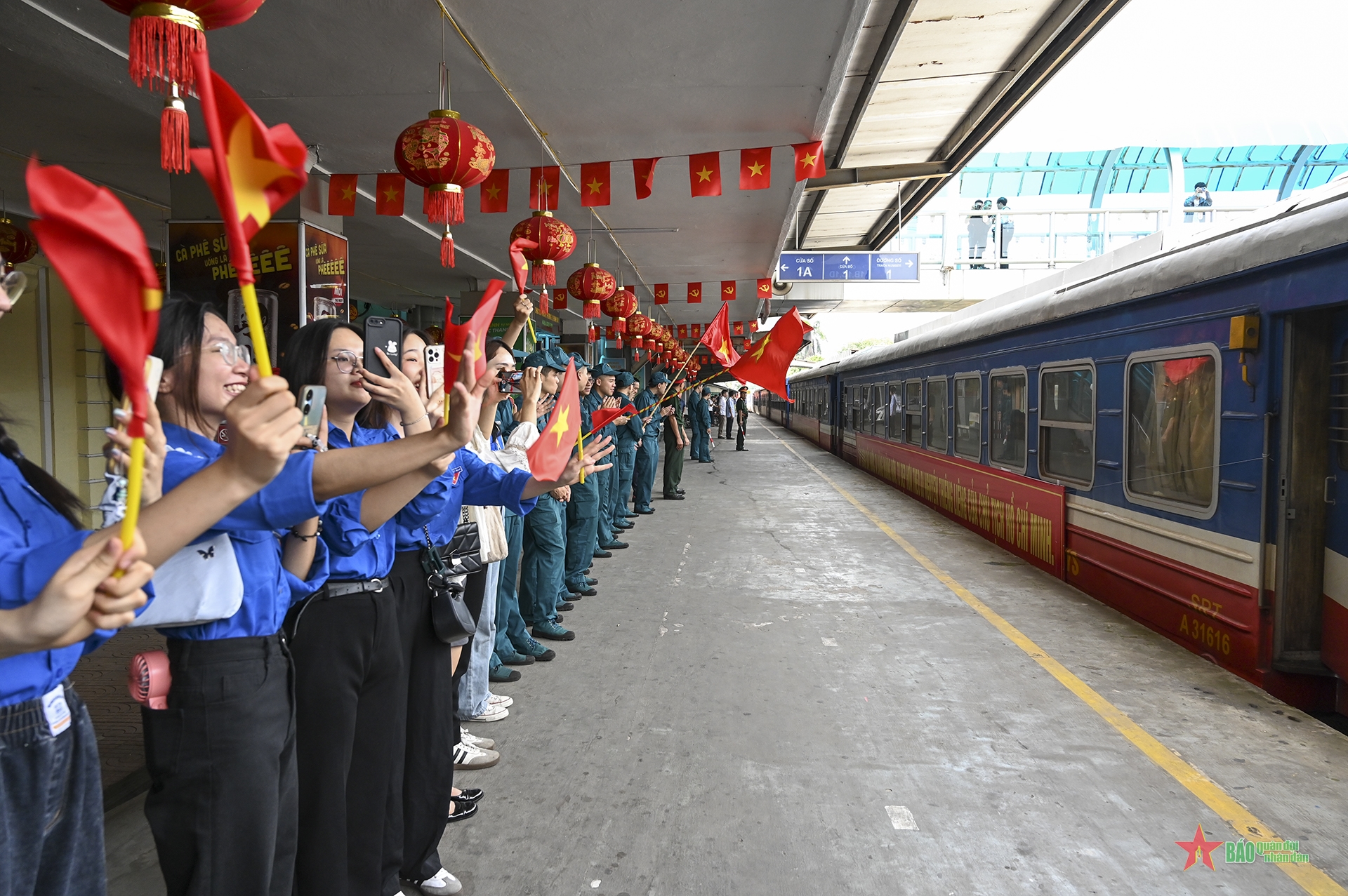 Hà Nội đón các đoàn tham gia diễu binh, diễu hành kỷ niệm 80 năm Quốc khánh