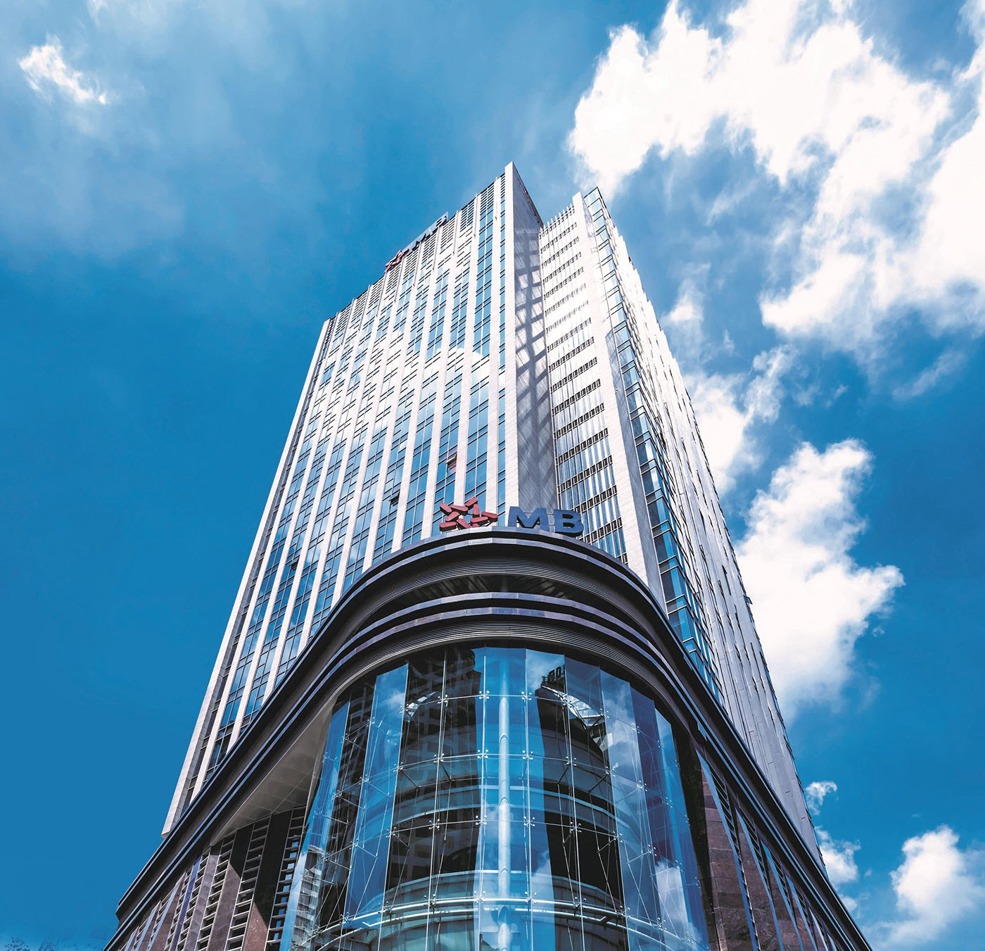 MB tiên phong chuyển đổi số - Bài 2: Tăng cường kết nối dịch vụ tài chính