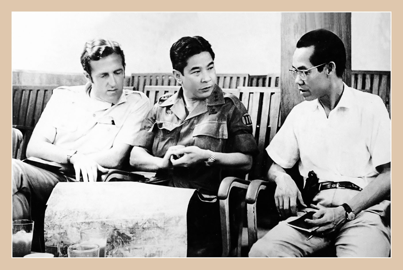 Điệp viên X6 - Huyền thoại trong lòng địch - Bài 2: Dòng chảy thông tin mật và những dự báo làm thay đổi cục diện