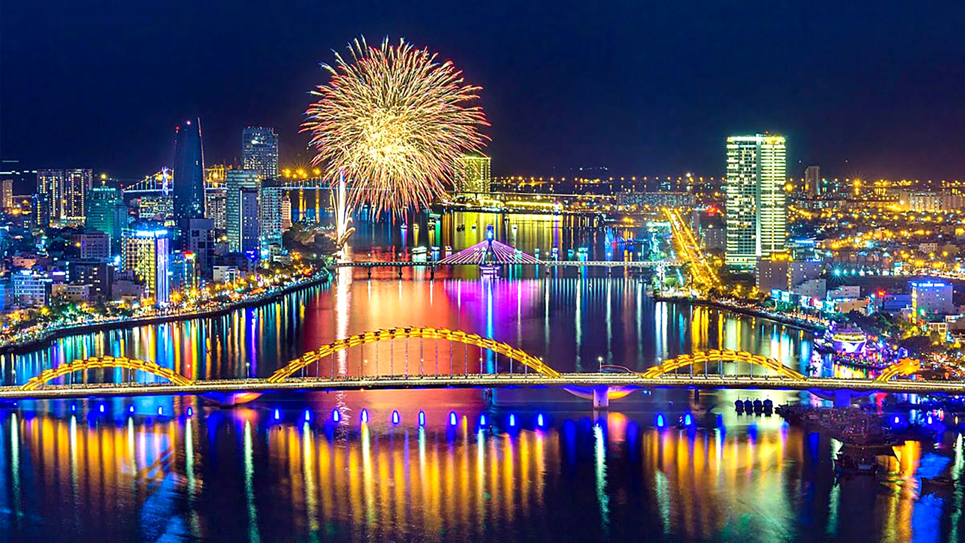 Một hồn Tết dọc chiều đất nước - Bài 2: Tết miền Trung - Chắt chiu, nghĩa tình và bền bỉ