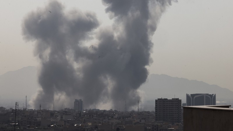 Cuộc xung đột tái định hình thị trường dầu mỏ? - Bài 1: Vì sao Mỹ - Israel tấn công Iran vào thời điểm này?