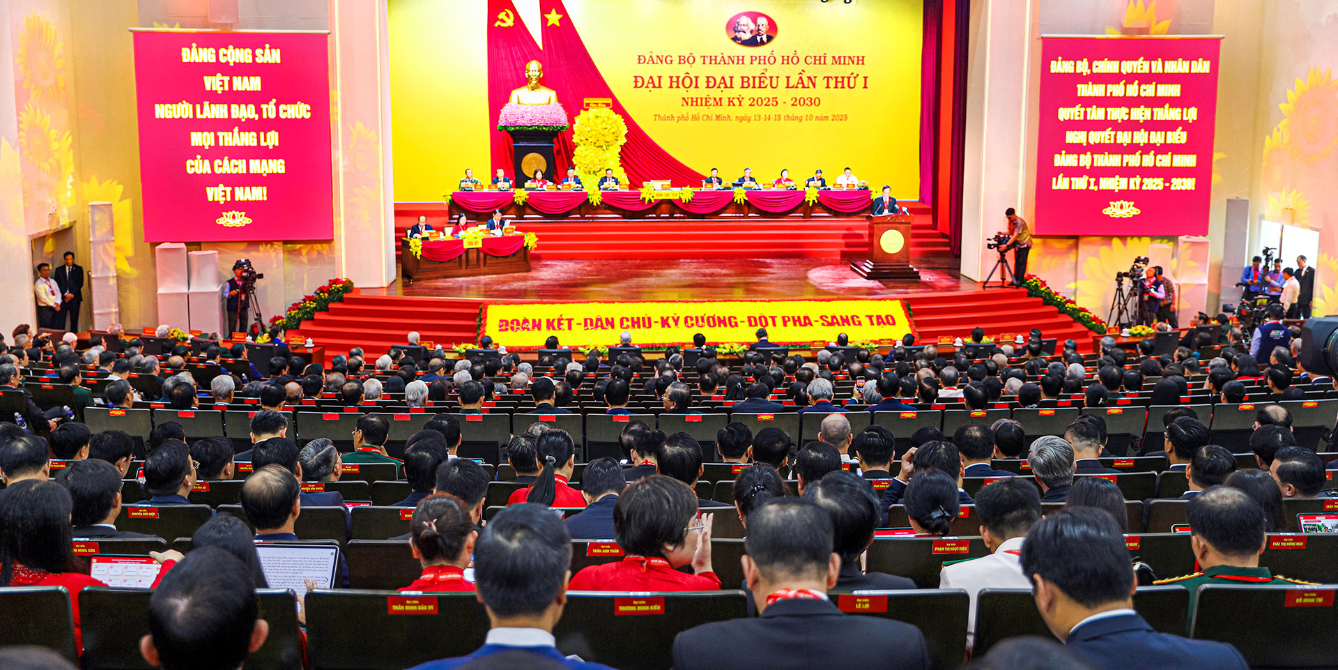 Thành phố Hồ Chí Minh: 50 năm hành trình rạng rỡ tên Vàng