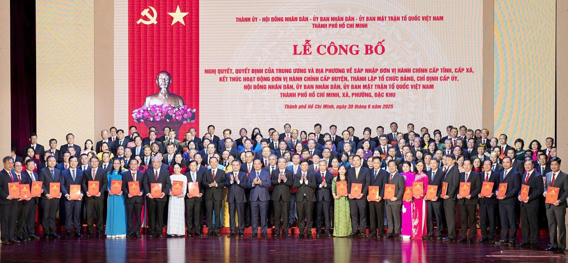 Thành phố Hồ Chí Minh: 50 năm hành trình rạng rỡ tên Vàng