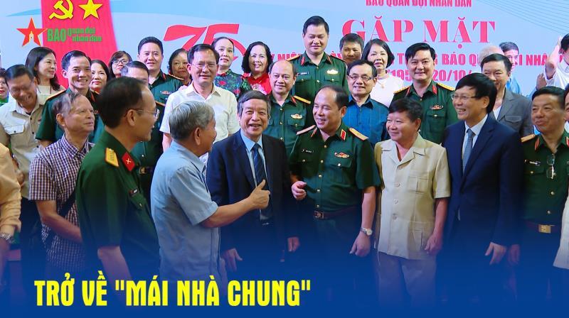 Trở về mái nhà chung