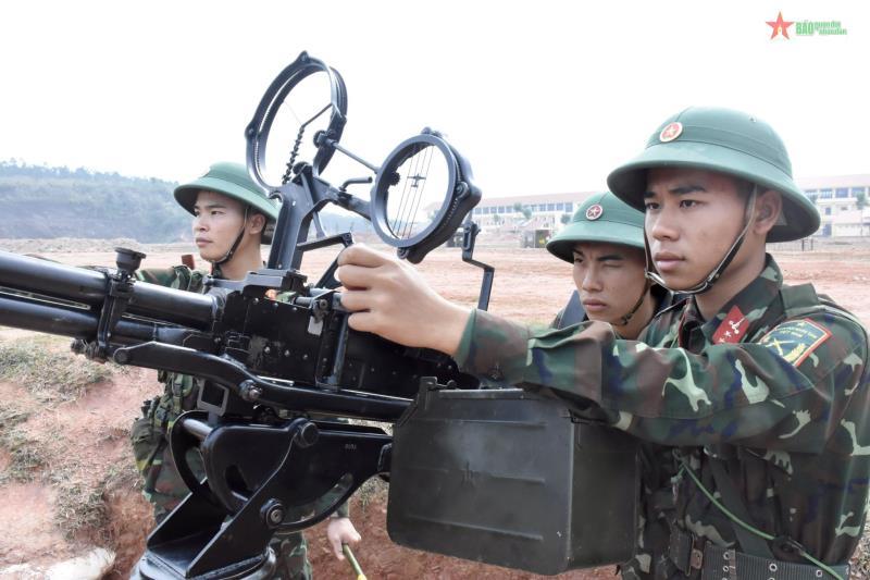 Cán bộ, chiến sĩ Sư đoàn 312 (Quân đoàn 12) quyết tâm bảo vệ an toàn Đại hội Đảng