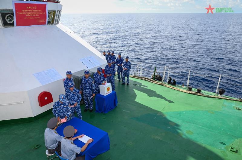 Ngày hội non sông trên biển